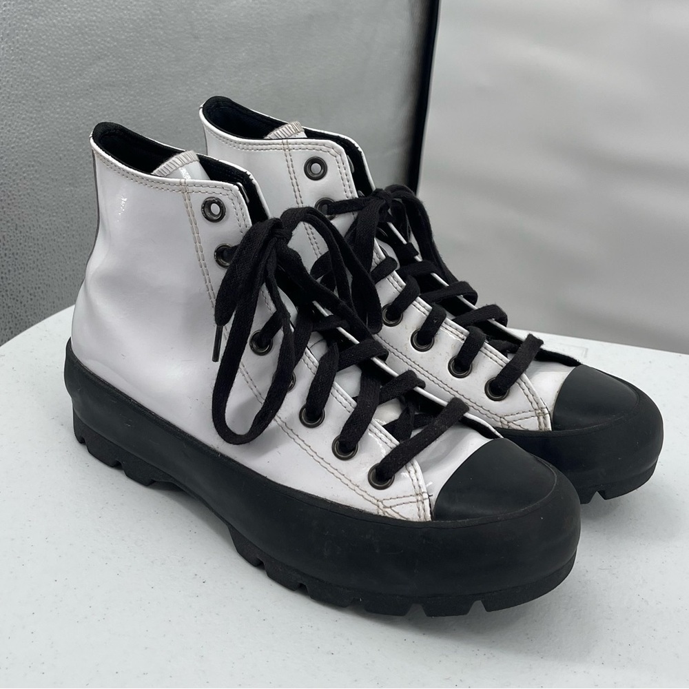 Converse Women's CTAS Lugged Hi Patent Leather 572570C White/Black